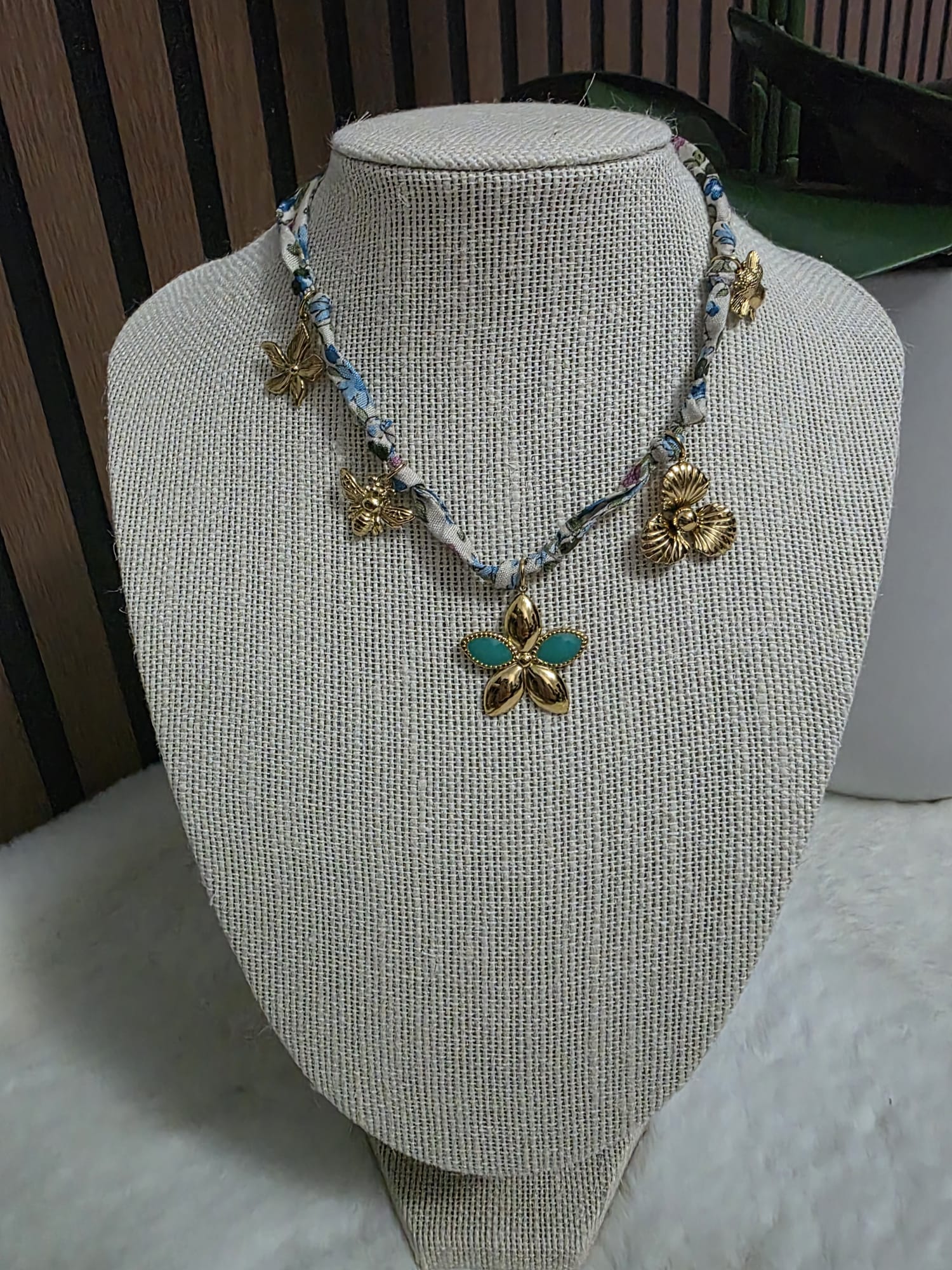 Collar Verde Aura