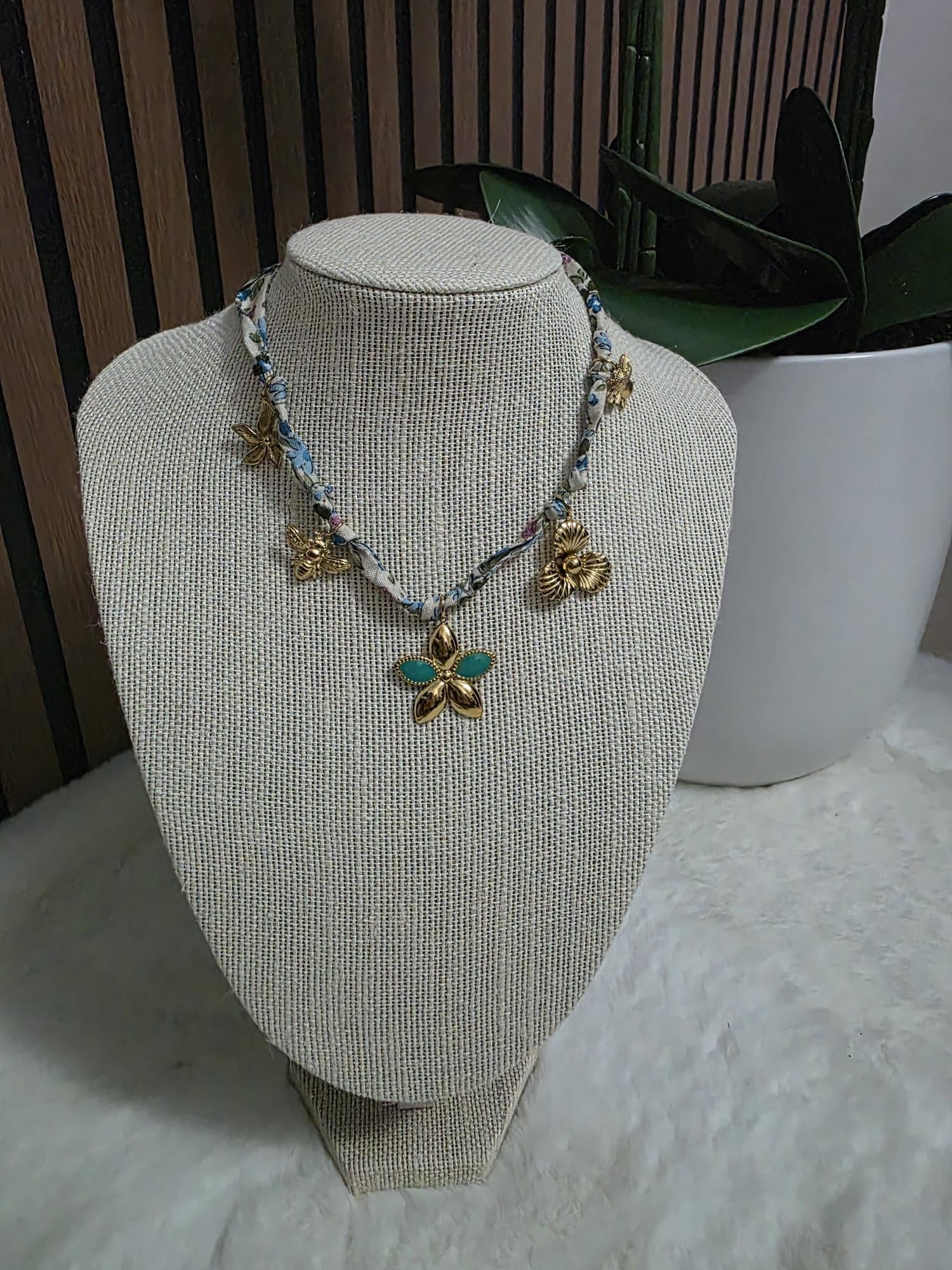 Collar Verde Aura