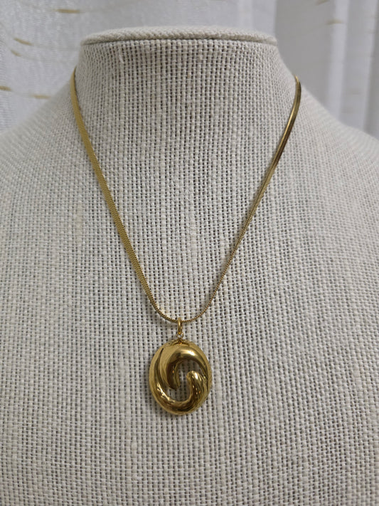 Collar Eclipse Dorado